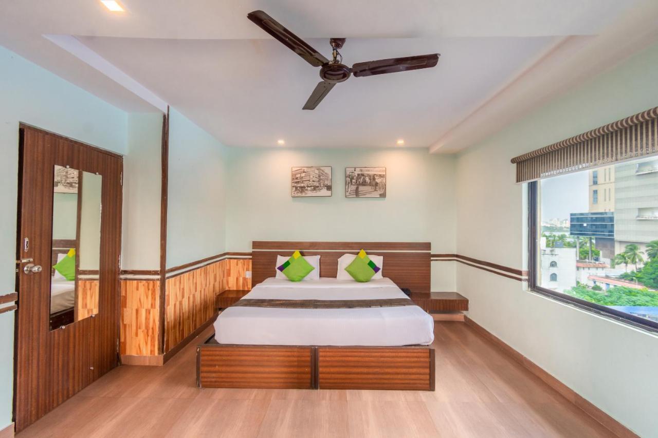 Opiam B&B A Business Hotel Kolkata Exterior photo
